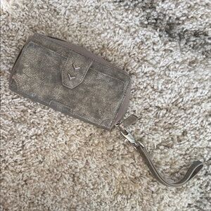 Stella & Dot Shimmering Silver Wallet